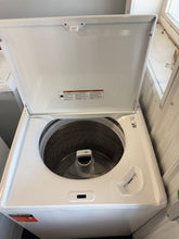 Whirlpool  4.2 - 4.3 cu. ft. Top Load Washer in White with 2-in-1 Removable Agitator- new scratch and dent