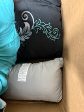 Chezmoi Collection Napa 7-Piece Luxury Leaves Scroll Embroidery Bedding Comforter Set (Queen - Teal/Blue) - NEW - (OPEN BOX)