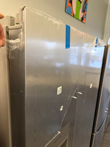 Frigidaire Gallery 22.3-cu ft Side-by-Side Refrigerator with Ice Maker, Water and Ice Dispenser (Fingerprint Resistant Stainless Steel) ENERGY STAR!! BRAND NEW - MINOR DENT!