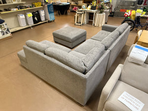 Maycen Fabric Sectional! (NEW & ASSEMBLED!)