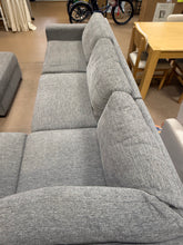 Maycen Fabric Sectional! (NEW & ASSEMBLED!)