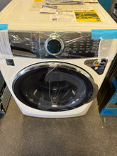 Electrolux SmartBoost 4.5-Cu. Feet High Efficiency Stackable Steam Cycle Front-Load Washer ( White ) ENERGY STAR! (BRAND NEW - DENTED SIDES)