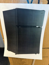 Vissani 3.1 cu. ft. 2 Door Mini Refrigerator in Black with Freezer, ENERGY STAR! (NEW IN BOX)