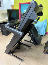 NordicTrack Commercial Series 1250 Treadmill! (STORE DISPLAY - HAS SOME USAGE BUT IS CLEAN!) - (MUST BRING A TRUCK OR TRAILER FOR PICK UP - WILL NOT FIT IN AN SUV!)