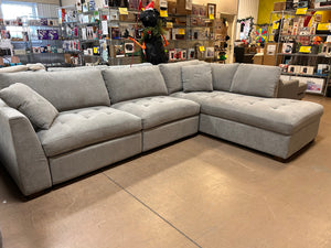 Thomasville Miles Fabric Sectional with Power Footrest! (BRAND NEW & ASSEMBLED)!!