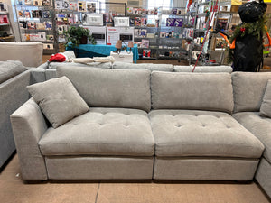 Thomasville Miles Fabric Sectional with Power Footrest! (BRAND NEW & ASSEMBLED)!!