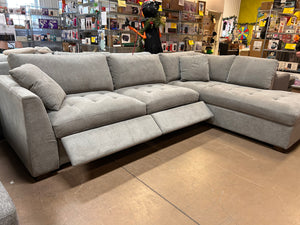 Thomasville Miles Fabric Sectional with Power Footrest! (BRAND NEW & ASSEMBLED)!!