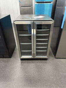 Silhouette Dual Zone 23.81 in. Wide 60 beverage cans and 27 bottles of wine Built-in Beverage Center in Stainless Steel! (BRAND NEW)