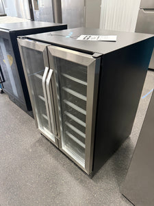 Silhouette Dual Zone 23.81 in. Wide 60 beverage cans and 27 bottles of wine Built-in Beverage Center in Stainless Steel! (BRAND NEW)