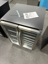 Silhouette Dual Zone 23.81 in. Wide 60 beverage cans and 27 bottles of wine Built-in Beverage Center in Stainless Steel! (BRAND NEW)
