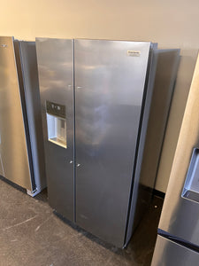 Frigidaire Gallery 25.6-cu ft Side-by-Side Refrigerator with Ice Maker, Water and Ice Dispenser (Fingerprint Resistant Stainless Steel) ENERGY STAR! (BRAND NEW - MINOR SCRATCH/BLEMISH ON BOTTOM OF DOOR - MISSING HANDLES!