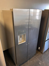 Frigidaire Gallery 25.6-cu ft Side-by-Side Refrigerator with Ice Maker, Water and Ice Dispenser (Fingerprint Resistant Stainless Steel) ENERGY STAR! (BRAND NEW - MINOR SCRATCH/BLEMISH ON BOTTOM OF DOOR - MISSING HANDLES!