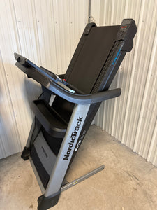 NordicTrack Elite 900 Treadmill! (USED - WORKS GREAT!)