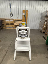 Dough Divider Round 10-Piecs Manual Dough Equal Divider Machine 4.23 oz. 19.75 oz. HandPress Dough Cutter Stainless Steel!! NEW AND ASSEMBLED (EXTREMELY HEAVY)!!