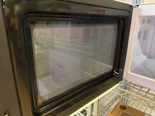 Hamilton Beach 1.1 cu ft Countertop Microwave Oven in White and Stainless Steel Color, Sensor Cook!! (USED - WORKS GREAT!)