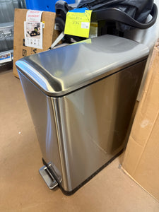 Home Zone Living 13.2 Gal. Stainless Steel Step-On Kitchen Trash Can with Dual Compartments and Slim Shape!! BRAND NEW!!
