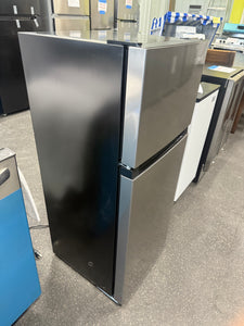 Vissani 4.5 cu. ft. 2-Door Mini Refrigerator in Platinum Steel with Freezer!! BRAND NEW!!