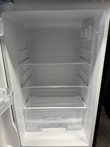 Vissani 4.5 cu. ft. 2-Door Mini Refrigerator in Platinum Steel with Freezer!! BRAND NEW!!