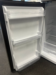 Vissani 4.5 cu. ft. 2-Door Mini Refrigerator in Platinum Steel with Freezer!! BRAND NEW!!