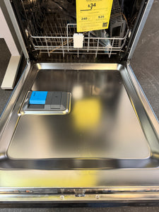 Frigidaire Gallery CleanBoost 24-in Top Control Built-in Dishwasher With Third Rack ( Fingerprint Resistant Stainless Steel ) ENERGY STAR, 47-Decibel Very Quiet Sound Level! (NEW)