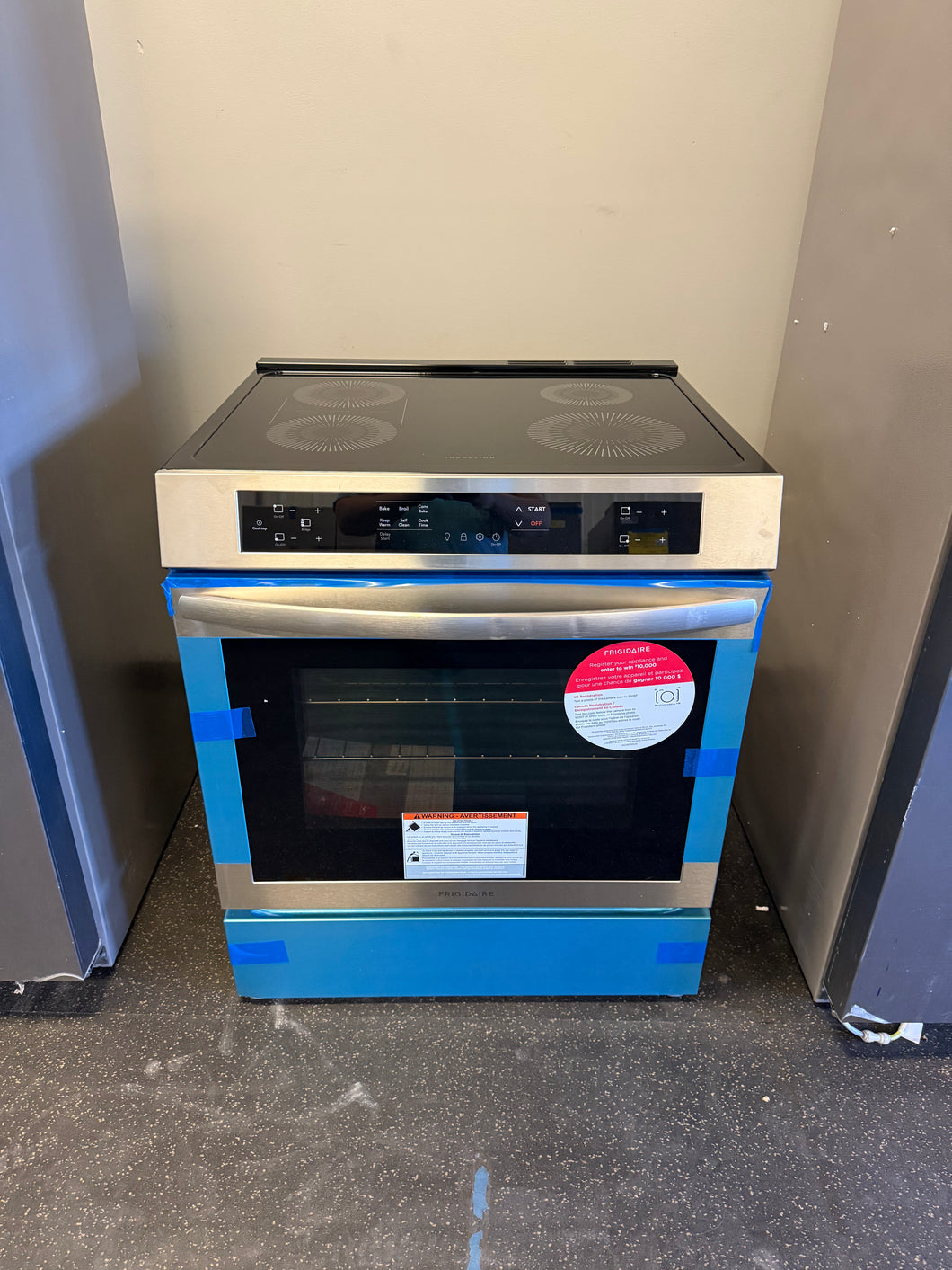 Frigidaire 30-in 4 Burners 5.3-cu ft Convection Oven Slide-in Single Induction Range (Stainless Steel)! (NEW - DENTED)