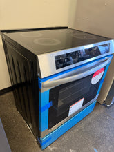 Frigidaire 30-in 4 Burners 5.3-cu ft Convection Oven Slide-in Single Induction Range (Stainless Steel)! (NEW - DENTED)