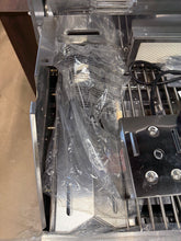 30 in. 4-Burner Built-In Gas Grill with Rotisserie Burner! (BRAND NEW)