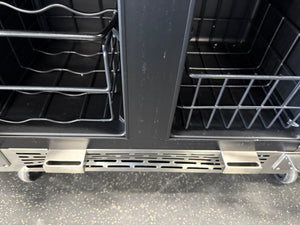 Avanti 24 in. 19-Bottle Wine & Beverage Cooler! (NEW - MINOR DENTS)