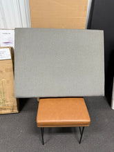 Carnegy Avenue
Hugo Twin Headboard with 2-Power Outlets, 1-USB and 1-USB Type-C Port with Faux Linen Upholstery in Gray- new