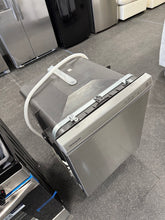 Frigidaire 24 in Front Control Built-In Tall Tub Dishwasher in Stainless Steel with 4-cycles and DishSense Sensor Technology! (NEW - MISSING OUTER COVER - MISSING BOTTOM TRIM COVER)