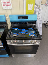 Frigidaire 30 in 5 Burner Freestanding Gas Range in Stainless Steel with Quick Boil and Steam Clean! (NEW - DENTED SIDES/HANDLE) - (GAS STOVE!)