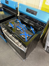 Frigidaire 30 in 5 Burner Freestanding Gas Range in Stainless Steel with Quick Boil and Steam Clean! (NEW - DENTED SIDES/HANDLE) - (GAS STOVE!)