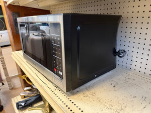 Cuisinart 1.1 cu ft Microwave Oven: Countertop, 1000W, 11 Power Levels, Digital Display, Child Lock, Black!! BRAND NEW(DENTED FROM SHIPPING)!!
