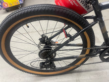 Schwinn Vega Comfort Hybrid Bike! (NEW)