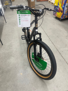 Schwinn Vega Comfort Hybrid Bike! (NEW)