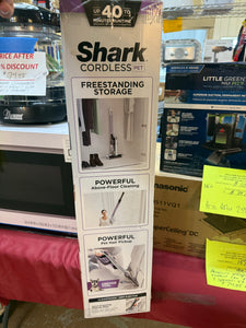Shark Pet Cordless Stick Vacuum with Anti-Allergen Complete Seal - IX141H: Best Rated, HEPA Filter, 40 Min Run Time!! NEW IN BOX!!