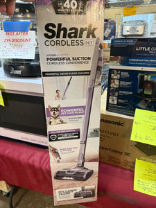Shark Pet Cordless Stick Vacuum with Anti-Allergen Complete Seal - IX141H: Best Rated, HEPA Filter, 40 Min Run Time!! NEW IN BOX!!