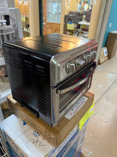 Cuisinart Air Fryer Toaster Oven: TOA-55WM, Stainless Steel, 1800W, Nonstick, Timer, Recipes Included!! BRAND NEW(MINOR SCRATCH ON TOP)!!
