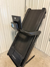 NordicTrack T Series 9 Treadmill!! NEW AND ASSEMBLED(MINOR SCRATCHED PLASTIC)!!