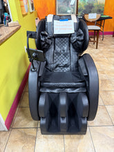 Zero Gravity Full Body Massage Chair with Heat Foot Rollers Bluetooth Audio and 5 Auto Modes! (NEW - MINOR DAMAGE ON SIDE)