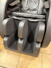 Zero Gravity Full Body Massage Chair with Heat Foot Rollers Bluetooth Audio and 5 Auto Modes! (NEW - MINOR DAMAGE ON SIDE)