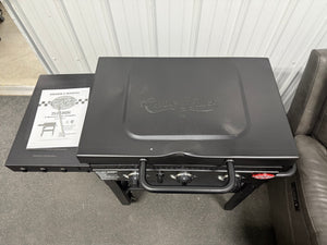 Char-Griller Flat Iron 3-Burner Outdoor Griddle Gas Grill with Lid in Black!! NEW AND ASSEMBLED (HOOD IS DENTED FROM SHIPPING)!!