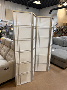 Roundhill Furniture Seto 4-Panel Room Divider Screen, Silver! (NEW - SMALL SCRATCH!)