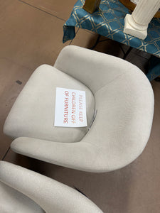 Henredon Murphy Swivel Boucle Chair! (NEW - MINOR SPOTS ON CHAIR!)