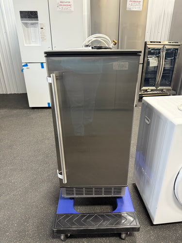 SIMZLIFE
15 in. 80 lb./24H Freestanding/Built-in Ice Maker in Stainless Steel, 24 lb. Storage Capacity, 3-Possible Ice Cube Sizes! (NEW - MAY HAVE TAPE RESIDUE FROM SHIPPING)