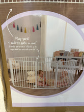 Regalo 2 in 1 Super Wide™ Safety Gate & Play Yard! (NEW IN BOX)
