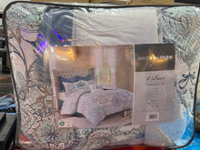 Isla 8 Piece Reversible Cotton Floral Comforter Set, King Size! (NEW)