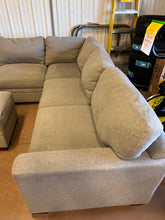Thomasville Langdon Fabric Sectional with Storage Ottoman! (NEW - ONE PEICE IS MISSING CONNECTOR BRACKETS - STILL FUNCTIONS PERFECTLY!)