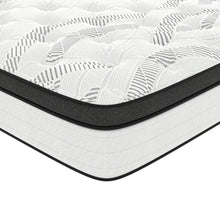 12" Medium Pillow Top Hybrid Mattress, King!! NEW IN BOX!!