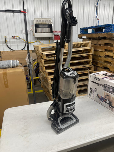 Shark Rotator BLACK Swivel Pro Bagless Corded HEPA Filter Upright Vacuum for Multisurface, Carpet & Hardwood/ Wood Laminate in Green- slightly used - like new